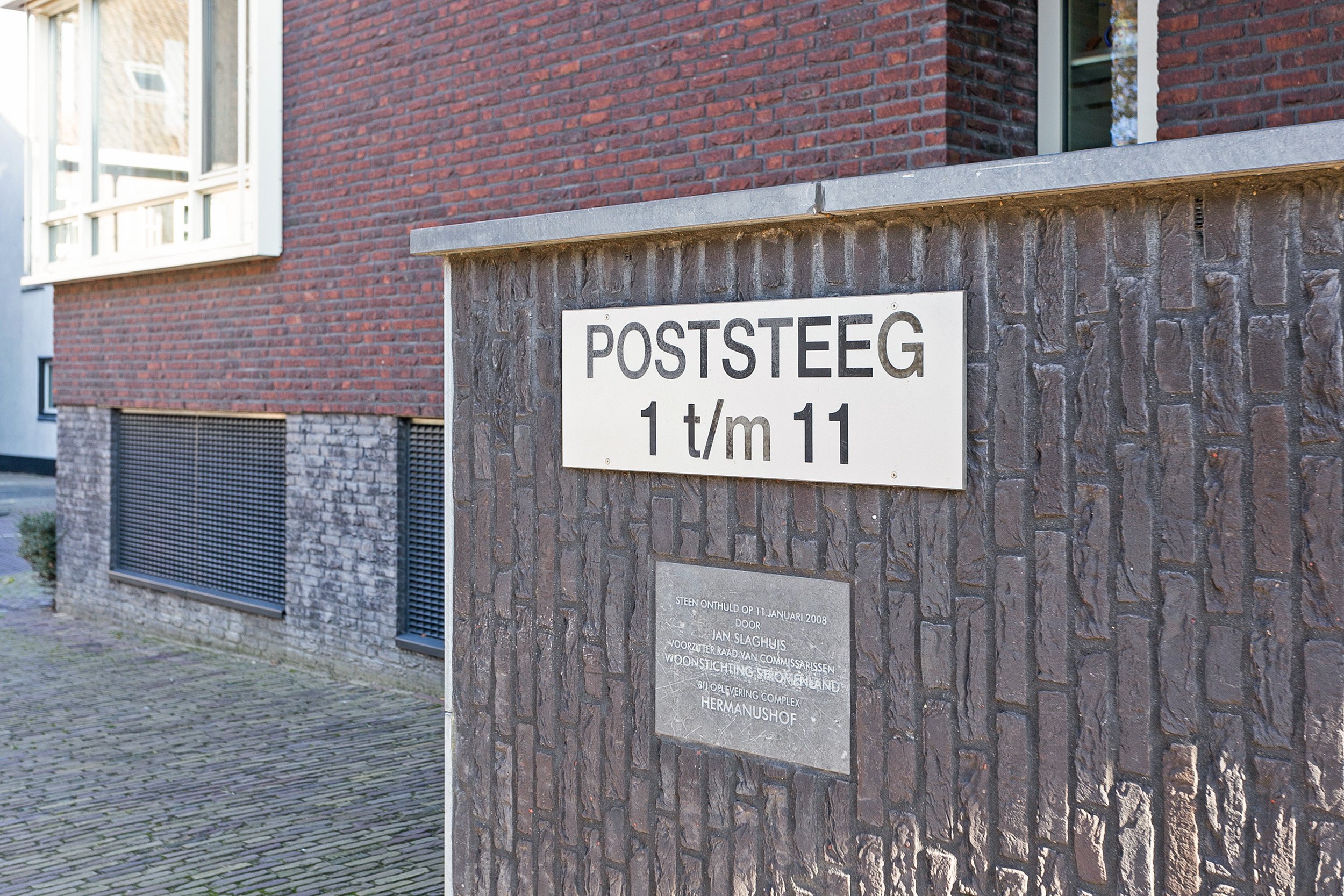 Poststeeg 1