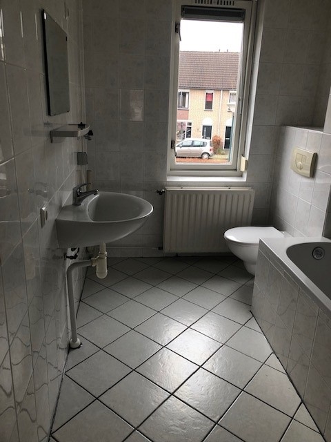 Pastoor van Limbergenplein 14