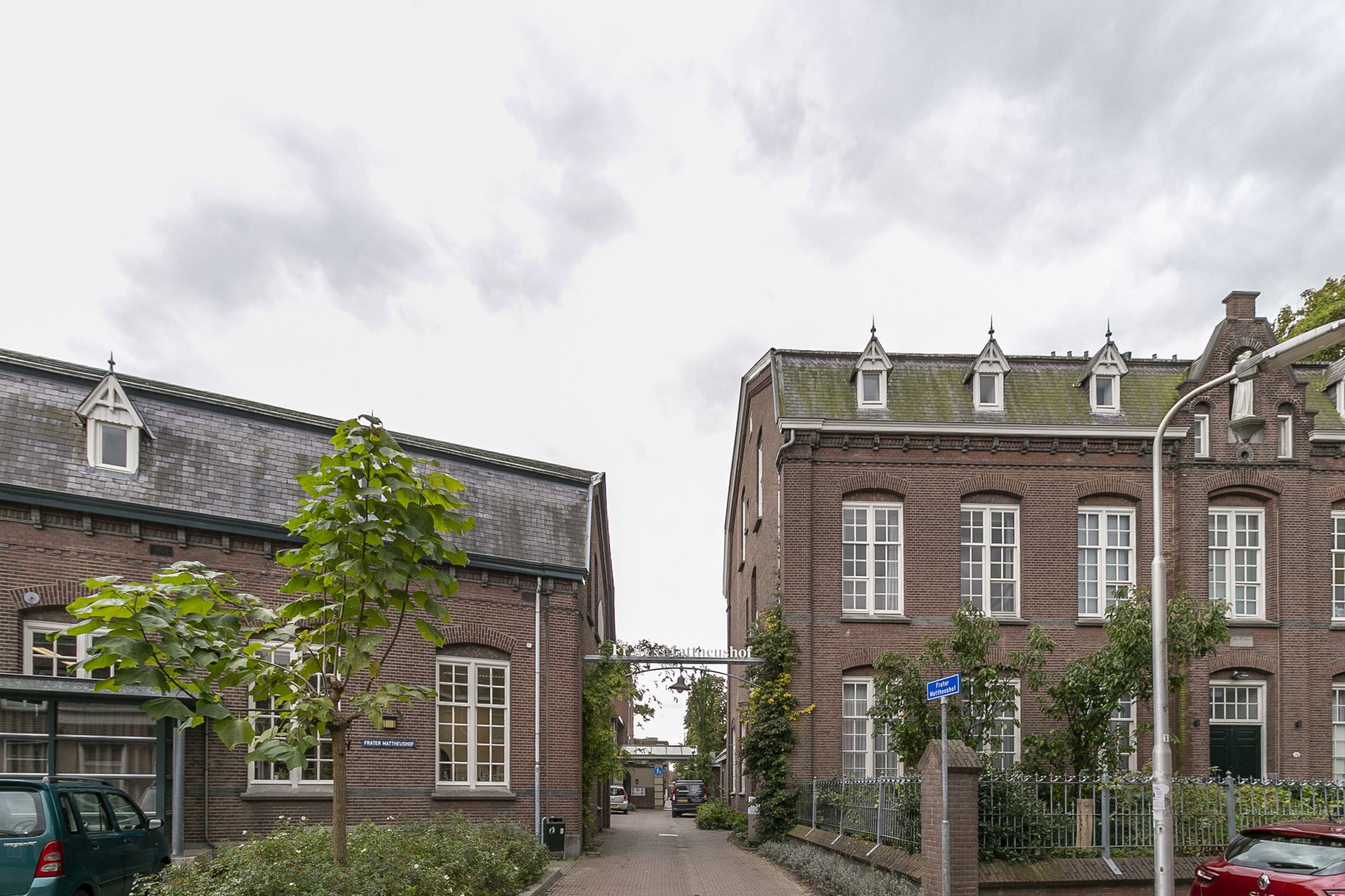 Frater Mattheushof 23