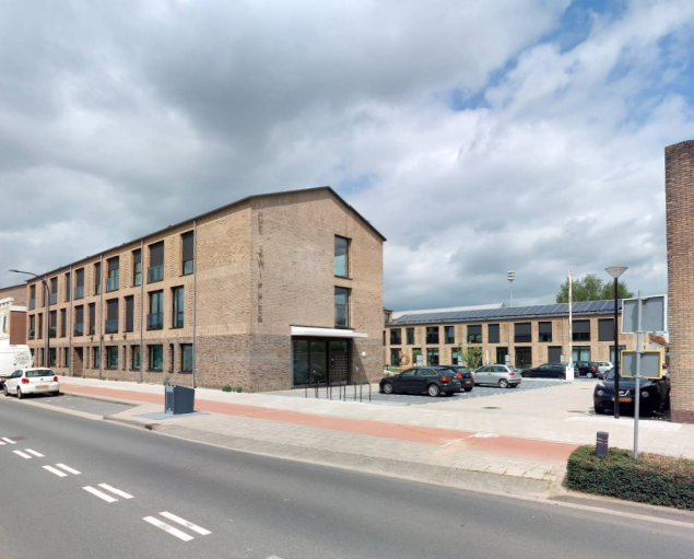 Grotestraat 409, 5142 CB Waalwijk, Nederland