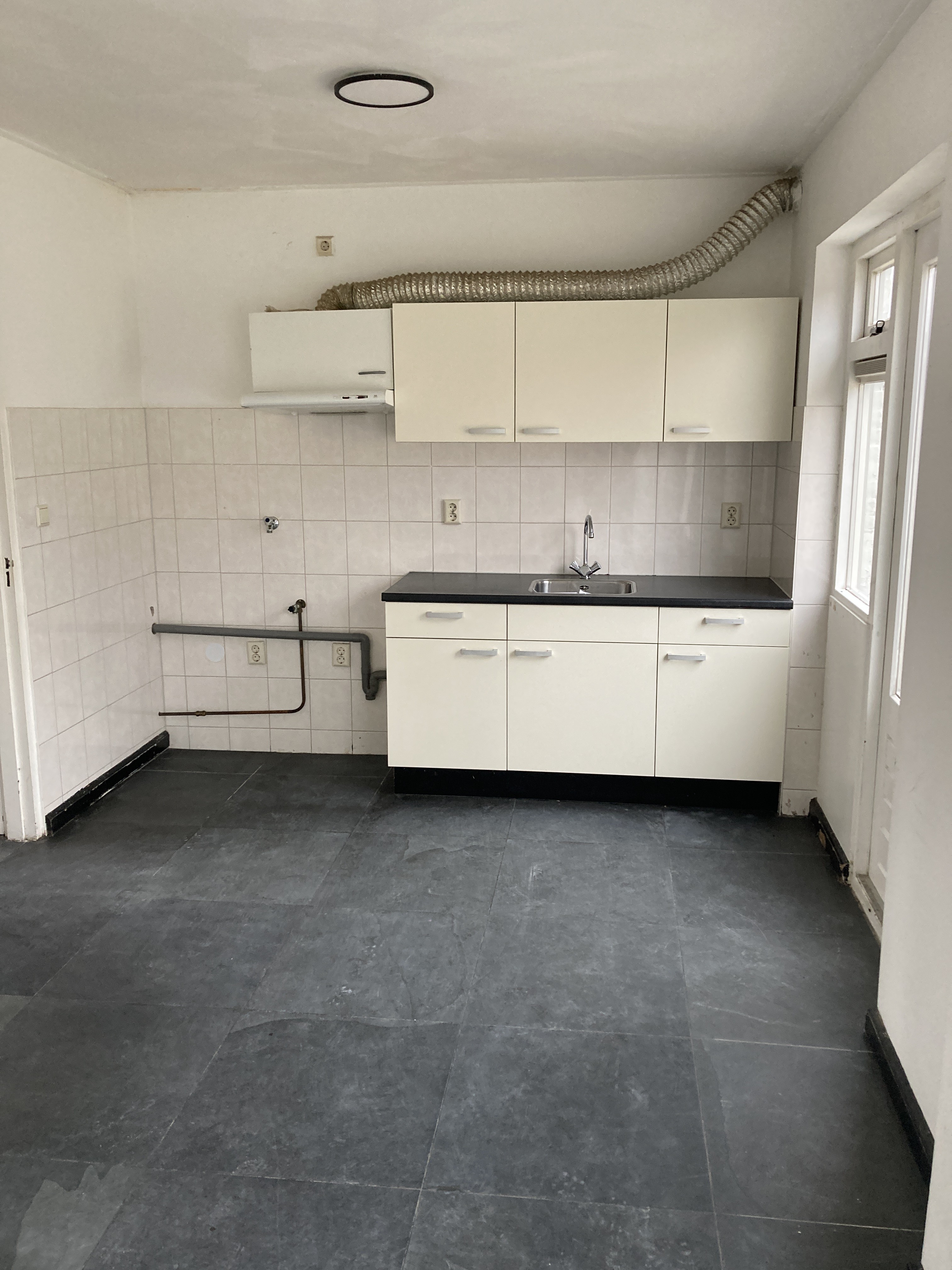 Pastoor van Dunstraat 24