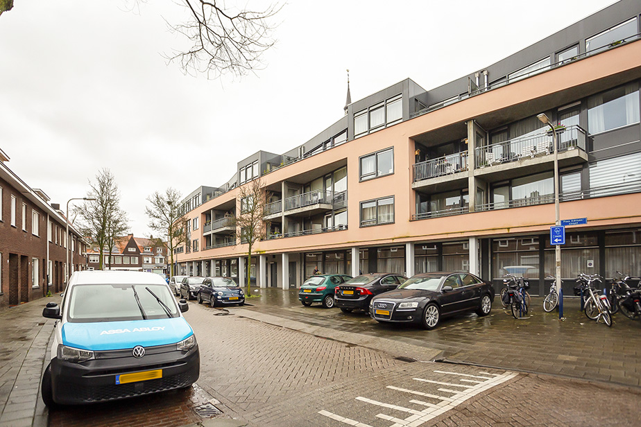 Paus Adriaanstraat 28