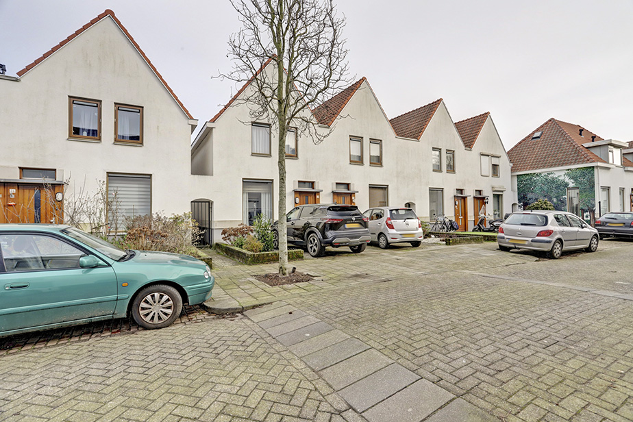 Leliestraat 28