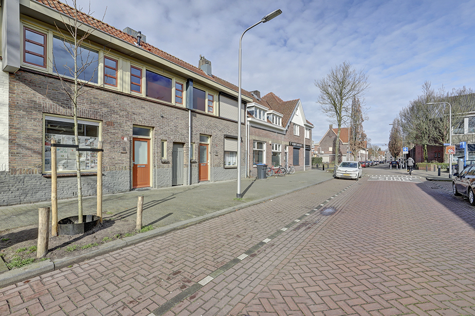 De Ruijterstraat 9