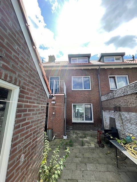 Afrikaanderstraat 25