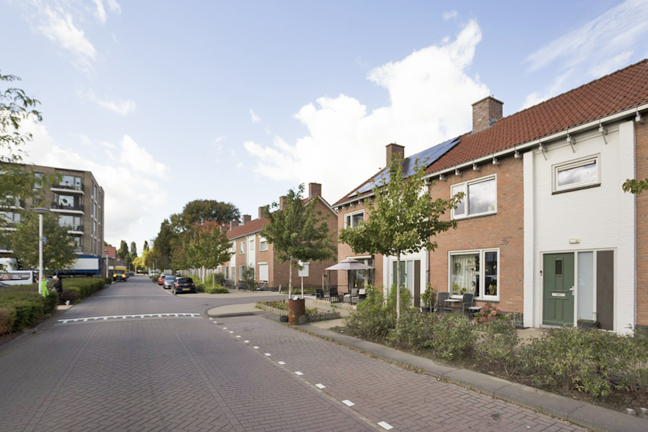 Pater van Den Elsenplein 23