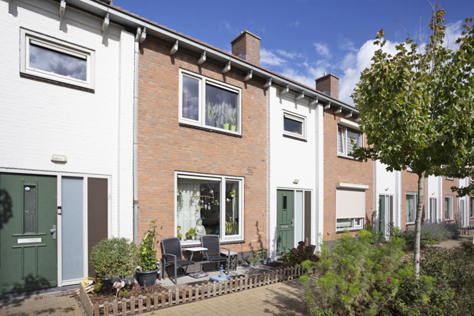 Pater van Den Elsenplein 23