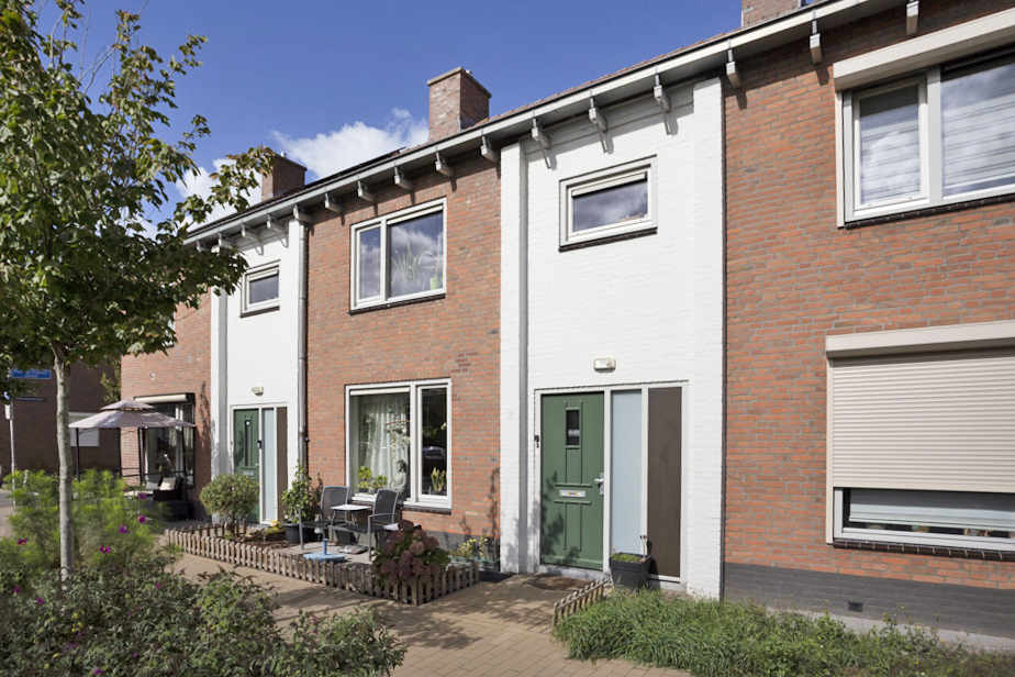 Pater van Den Elsenplein 23