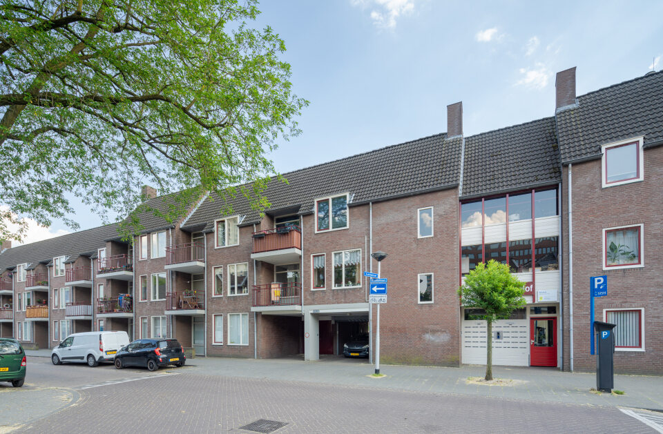 Elzenhof 111, 5038 HJ Tilburg, Nederland