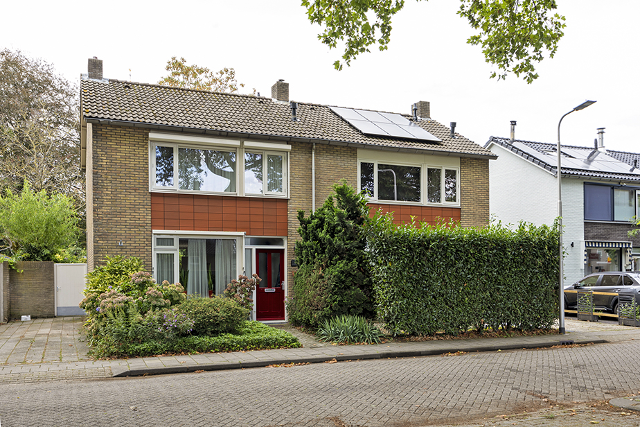 Dom S. Dubuissonstraat 4