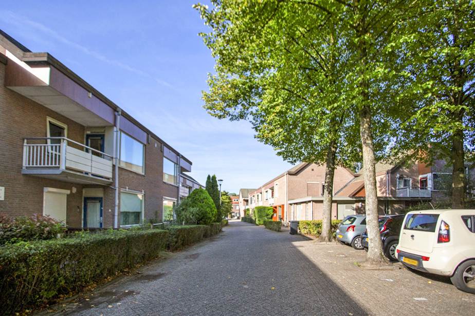 Berlagehof 94